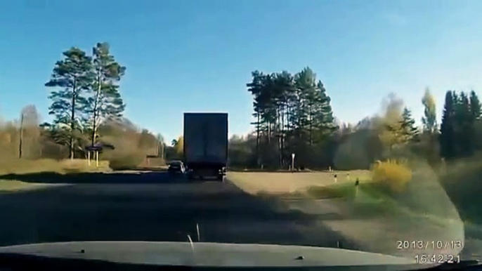 Truck vs Car crash compilation -22. Brutal Russia. Car Crashes and road accidents. ДТП грузовиков