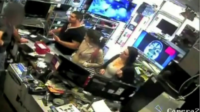 Woman Caught Trying To Steal An Ipad