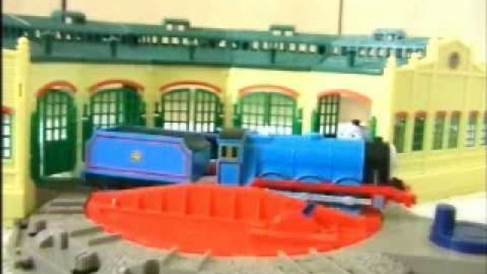 Tomy Tidmouth Sheds & Trackmaster Gordon Thomas The Tank Engine Kids Toy Train Set Thomas The Tank