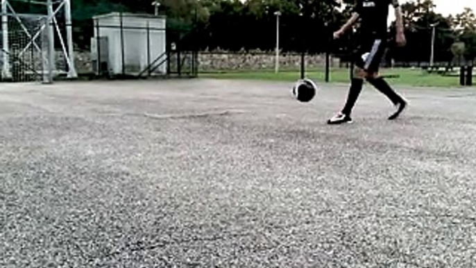 Cristiano Ronaldo & Lionel Messi Skills - Crazy Dribbling Skills Football Soccer