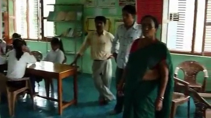 Tour of a Constructed School Library (Reading Room)