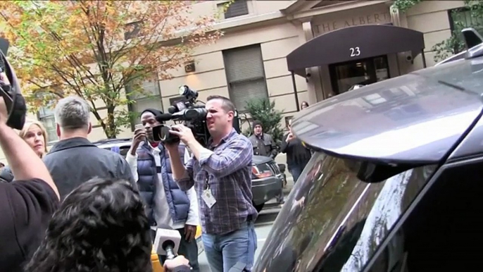 Alec Baldwin -- BANGS INTO CAR ... After Argument With Reporter