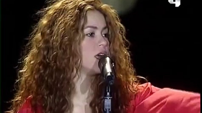 Shakira-Live Full Concert in Dubai 2007 24