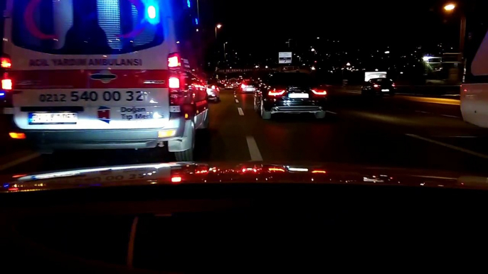 MAKAS SHOW AMBULANSTAN ROL ÇALMAK (KADİR GÜVEN ) AUDİ TTS