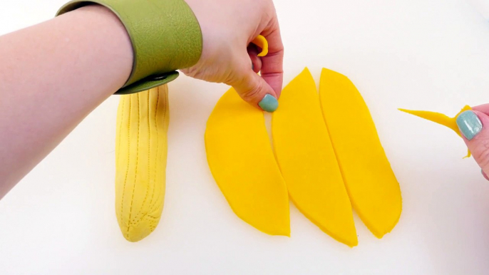 Playdoh Banana - How to make a Play-Doh Banana - DCTC DIY Kid Videos
