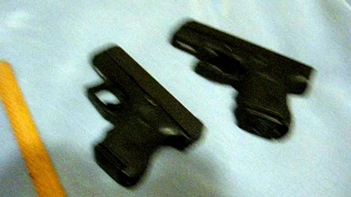 Grip Compairson between the Glock 27 and Glock 29