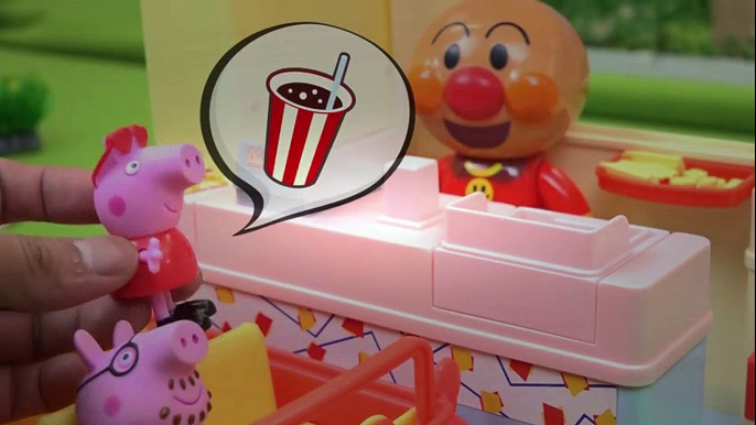 マクドナルドのキッチンとアンパンマンおもちゃ McDonald's PlaySet / Anpanman Toys visit a Miniature McDonalds!