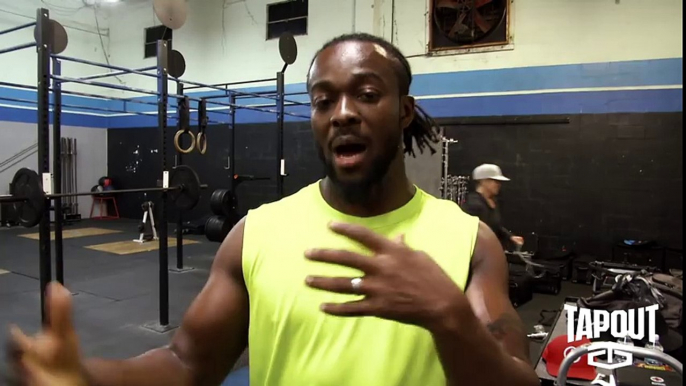 Kofi Kingston takes his workout to new heights, powered by Tapout