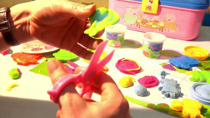 (TOYS) Pâte à modeler Le pique nique Peppa Pig Play Doh en français | Jouets pour les enfa