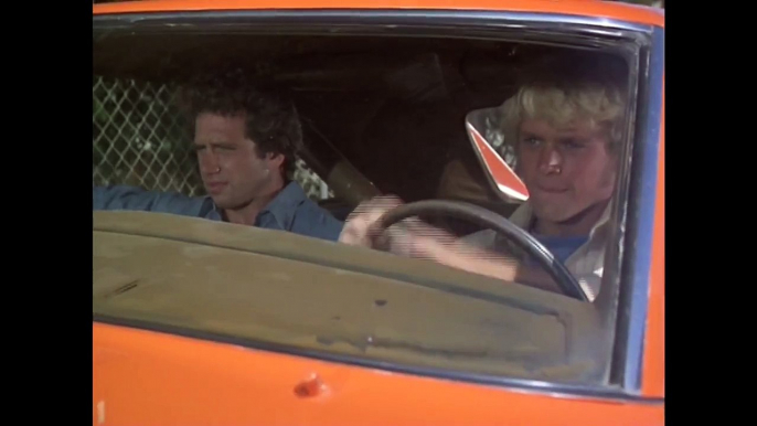 The Dukes of Hazzard S2E06 The Ghost of General Lee Clip 11