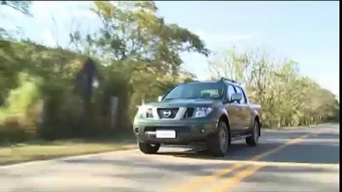 Nissan Frontier 2013 é valente em qualquer terreno