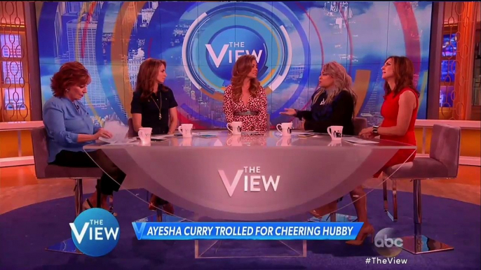 The View 5/13/16 Amanda Peet (May 13, 2016)