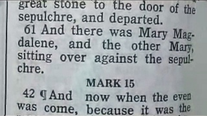 979 Matt 27 Mark 15 Luke 23 John 19 Chronological Bible (Burial)