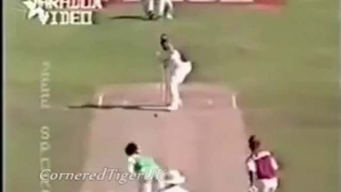 Waqar Younis Stunning Yorkers Watch AGAIN!!!