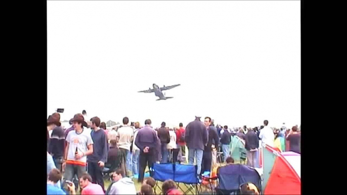 Spectacular takeoff and landing C-27 Spartan at the RIAT 2004