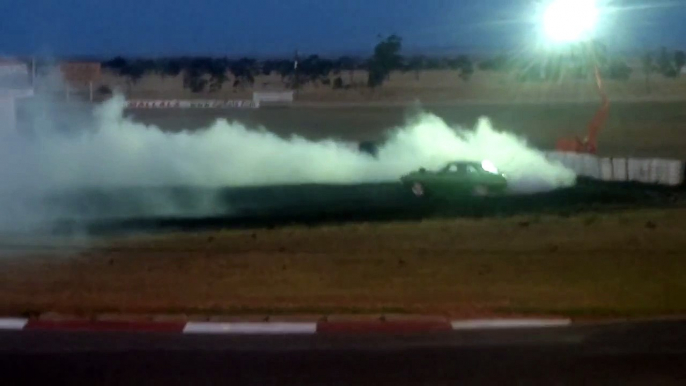 mallala 24 -daniel lockyer in his v8 FORD CORTINA.mp4