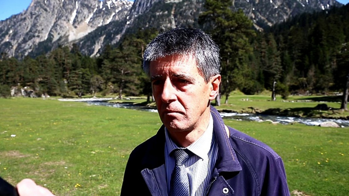 Crash de l'hélicoptere dans les Hautes-Pyrénées : interview du procureur de Tarbes  Eric Serfass