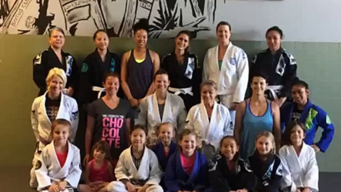 Ladies Jiu Jitsu Self Defense Class Surprise AZ De Boa Jiu Jitsu Academy One Jiu Jitsu