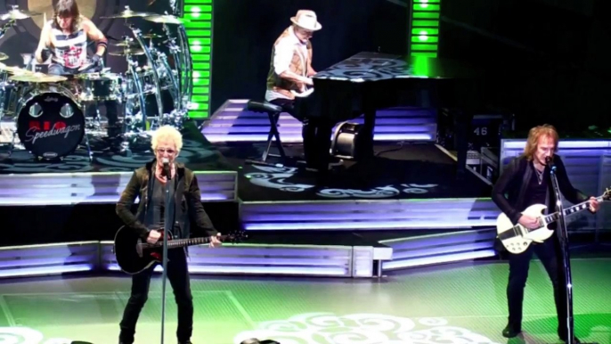 REO 11/9/15 Virginia Theatre Kevin Cronin shares C-U memories/ "IN YOUR LETTER"