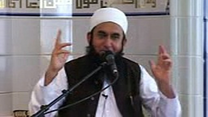 Hazrat Bibi Amina ki Qabar e Mubarak By Molana Tariq Jameel. .