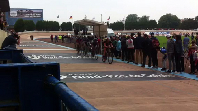 Paris-Roubaix Espoirs : l'arrivée pour la 2e place