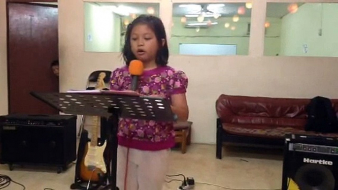 My Daughter Kheren Honey ( 10 th years old)  Preaching "Lov