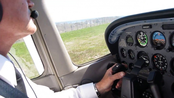 Takeoff from Runway 28 at Block Island State Airport (KBID)