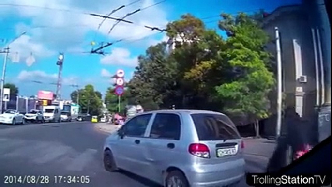 Russian Road Rage and Car Crashes & Accidents #2 2014 [18+]