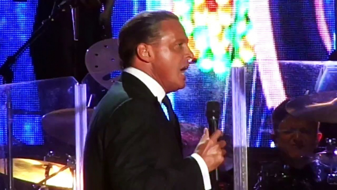 Luis Miguel, La última noche y Amor, amor, amor - 28/11/2015 - GEBA