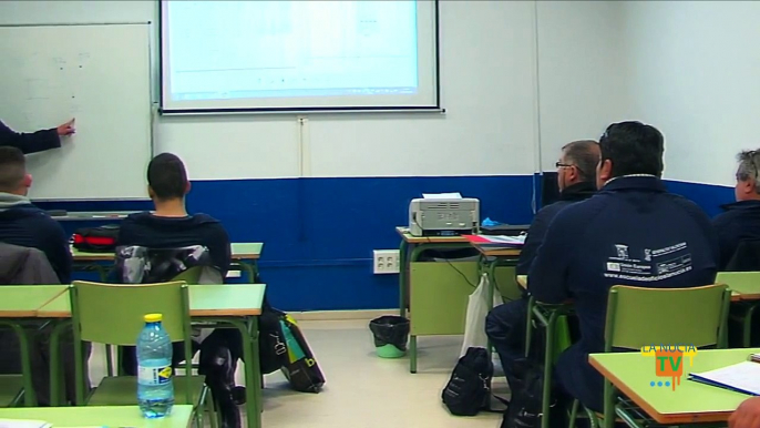14/03/14 - 15 desempleados se forman en el curso de electromecánica en la Escuela de Oficios