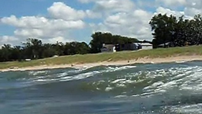 Jumping waves on Lake Michigan (8/25/08)