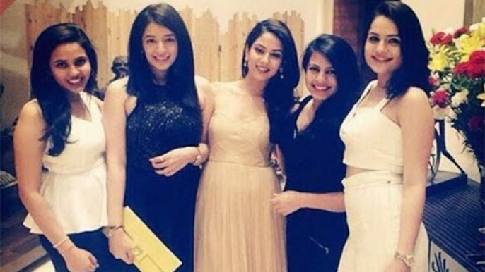 Mira Rajput Looks Gorgeous As She Parties With Her Girlfriends !