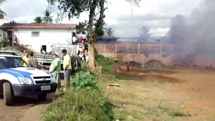 Incendio Granja São Luis-Santo Antonio de Jesus-28 06