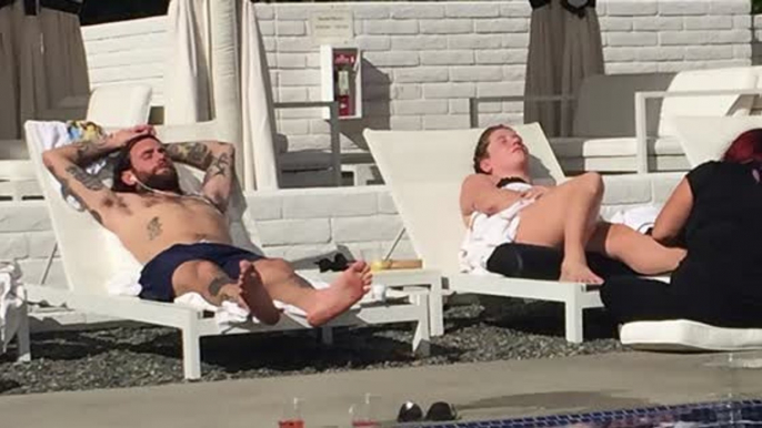 Kesha and Boyfriend Enjoy Poolside Fun in Palm Springs