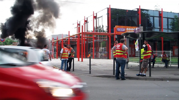 Béthune : blocage du dépôt de bus Tadao par la CGT