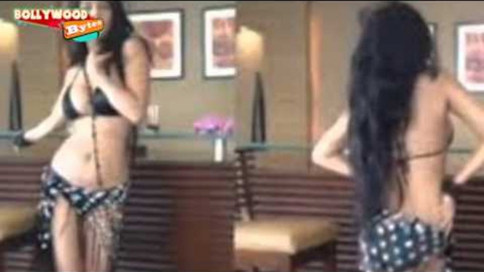 Poonam Pandey H0t & S€x¥ Bikini Dance For Fifa World Cup 2014