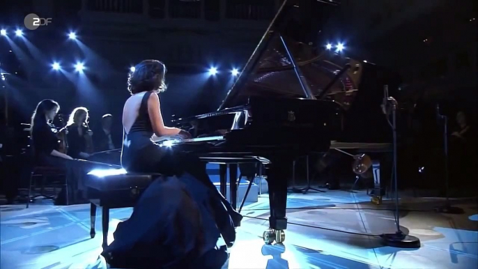 Khatia Buniatishvili: Chopin Etude Op. 10 No. 12 "Revolutionary" (in HD)