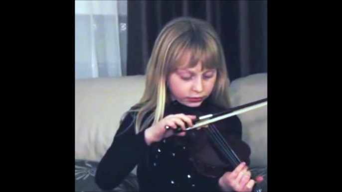 Exploser son archer en jouant du violon haha la tête de la fille