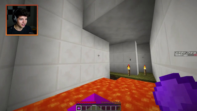 LEVITATING OVER LAVA! (Minecraft LEVITATOR)