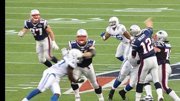 Rob Gronkowski belts out 'Helter Skelter' with Paul McCartney