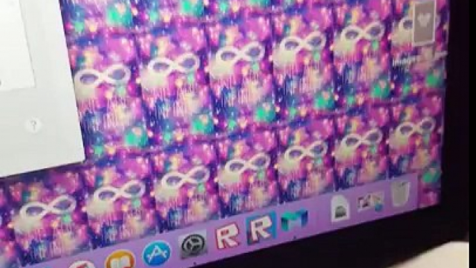 How to put your own style wallpaper on MAC laptop