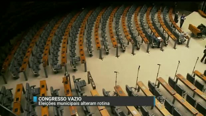 Eleições municipais alteram rotina de deputados e senadores