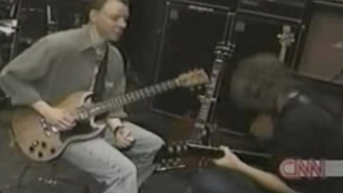 ACDC - Guitar Lesson With Angus Young (Cool Clip Must Have!)