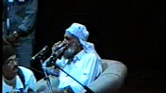 HIS HOLINESS Hazarat RIAZ AHMAD GOHAR SHAHI addressing In Foreign Tour Bedford U K part 6