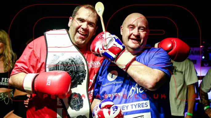 WAYNE 'RAMBO' GROVES V RITCHIE PALLIN / FIGHT FEST CHAMPIONSHIPS / PEEP MAGAZINE