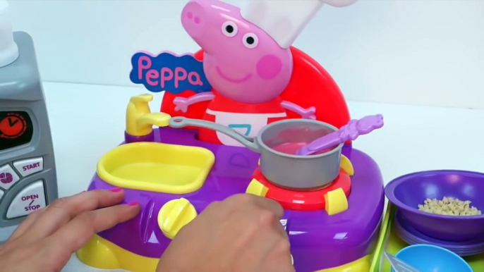 Cocinita de Peppa Pig  Preparamos un Delicioso Pastel