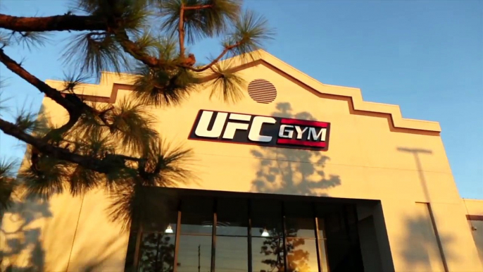 UFC 204: Michael Bisping and Dan Henderson at the UFC Gym