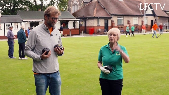 Jürgen Klopp plays bowls with three Liverpool FC fans