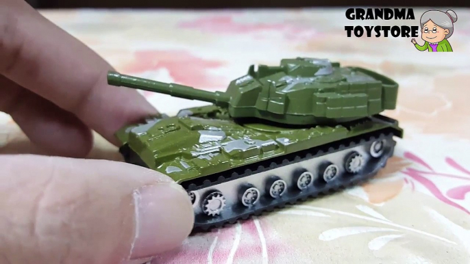 Unboxing TOYS Review/Demos - Tomica Army Military mini metal die cast tank ready to battle