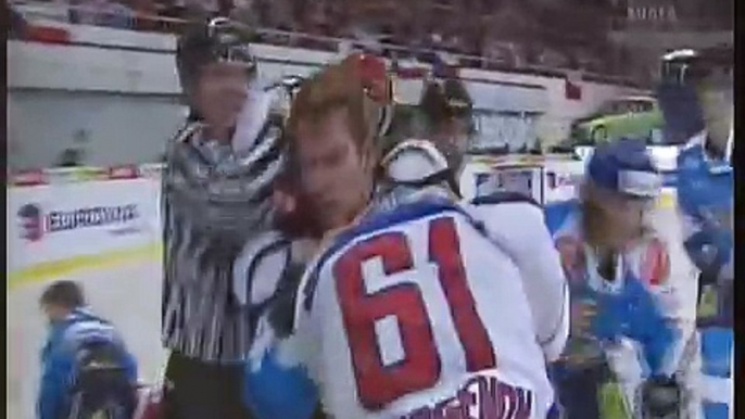 Russia vs. Finland Hockey Fight (FIN commentary)-9u_gz0hG0HA